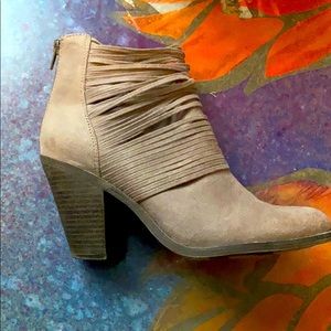 Strappy zip up bootie